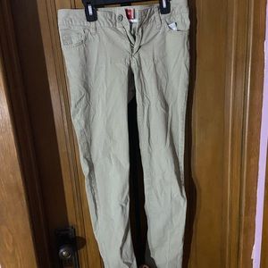 Skinny khaki pants